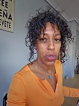 Goldenlace online show from 11.19.25