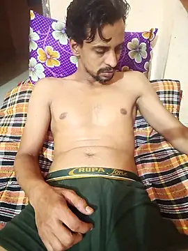 Snapshot of Fuckerboy123sam chatting on 09.28.25 Fuckerboy123sam online show from 09.28.25