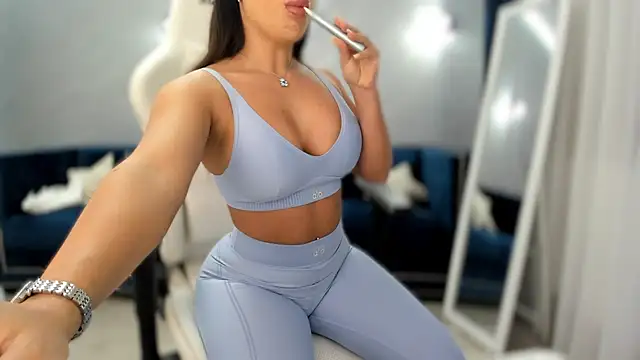 Snapshot of _missperfection_ chatting on 06.16.26 missperfection online show from 06.16.26