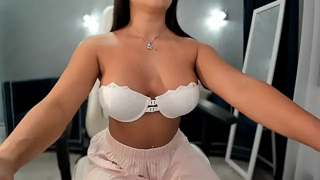 Snapshot of _missperfection_ chatting on 06.30.26 missperfection online show from 06.30.26