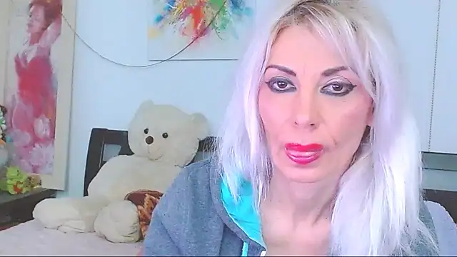 HoneyLara online show from 02.27.26