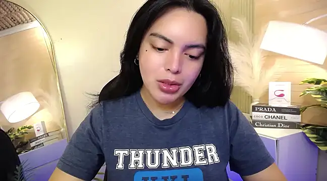 HotstuffCherrySummer online show from 01.10.25