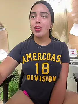 HotstuffCherrySummer online show from 03.17.25