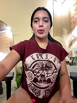 HotstuffCherrySummer online show from 10.04.25