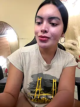 HotstuffCherrySummer online show from 12.16.25