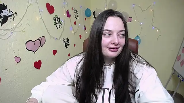 Snapshot of MilanaPrice chatting on 02.05.25 MilanaPrice online show from 02.05.25