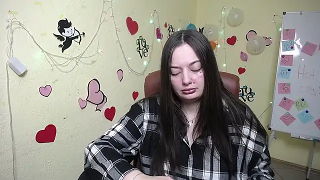 Snapshot of MilanaPrice chatting on 02.11.25 MilanaPrice online show from 02.11.25