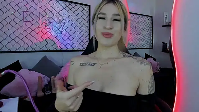 Atenea Klett  online show from 02.03.25