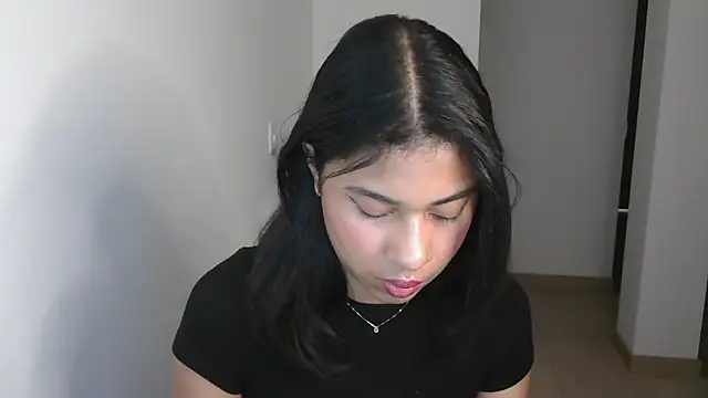 dark enchantress  online show from 12.16.24