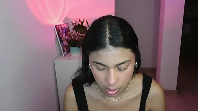 dark enchantress  online show from 01.09.25