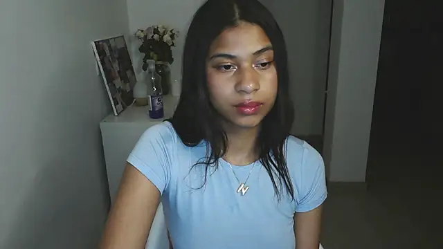 dark enchantress  online show from 01.12.25