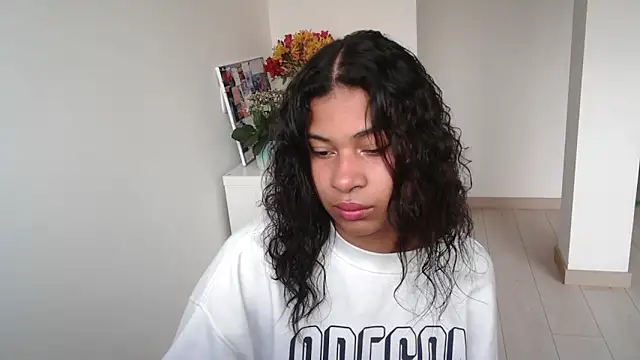 dark enchantress  online show from 01.19.25