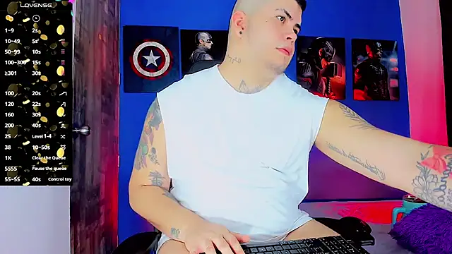 Snapshot of Thomas_chubbyxhot chatting on 09.11.25 Thomas chubbyxhot online show from 09.11.25