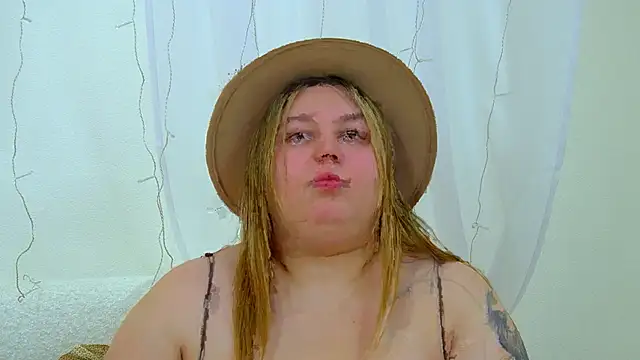 LillianKim online show from 02.18.26