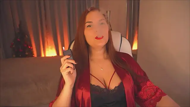 Snapshot of Ellis_Foxy chatting on 12.29.24 Ellis Foxy online show from 12.29.24