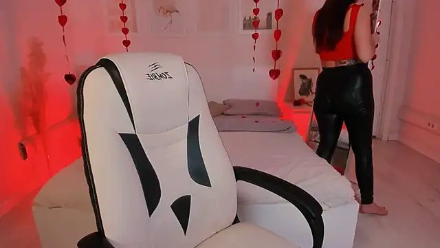 Snapshot of Ellis_Foxy chatting on 02.17.25 Ellis Foxy online show from 02.17.25