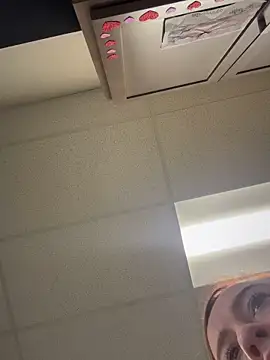 cinnatitties online show from 09.09.25