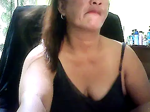 hott scarlett online show from 02.15.25