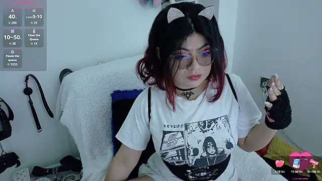 Catwhite  online show from 09.16.25