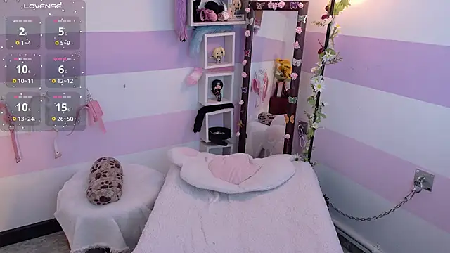 Catwhite  online show from 04.16.26