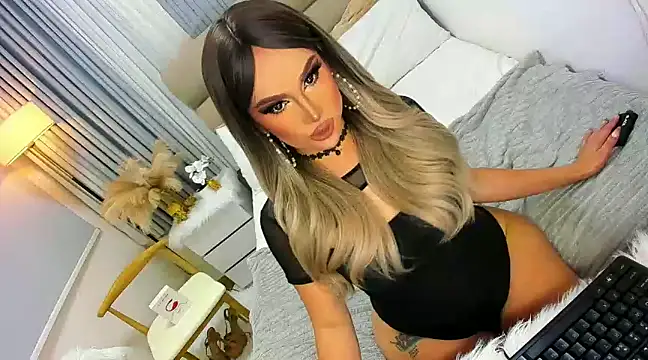 Snapshot of yourbabygoddess chatting on 12.18.24 yourbabygoddess online show from 12.18.24