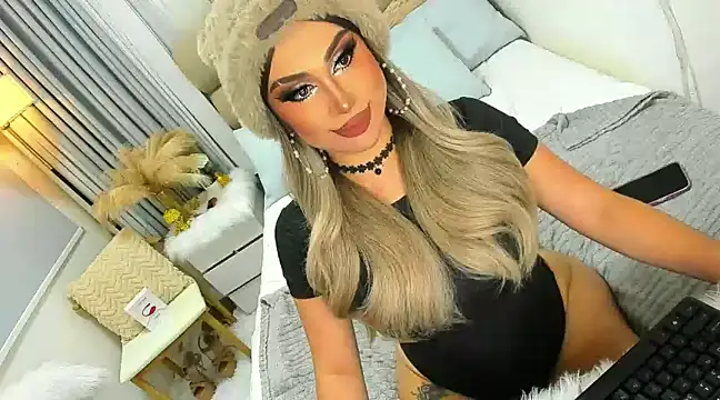 Snapshot of yourbabygoddess chatting on 01.11.25 yourbabygoddess online show from 01.11.25