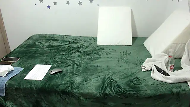 maya hottt online show from 12.22.24