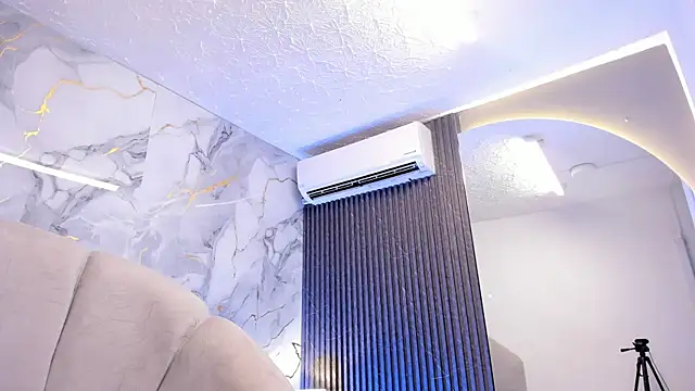 Katemoss70 online show from 03.20.25