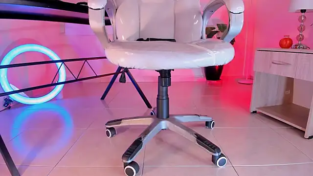 ArchieCollins online show from 10.22.25