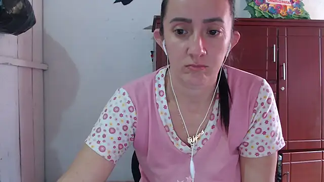 Snapshot of DeepAnal07 chatting on 10.05.25 DeepAnal07 online show from 10.05.25