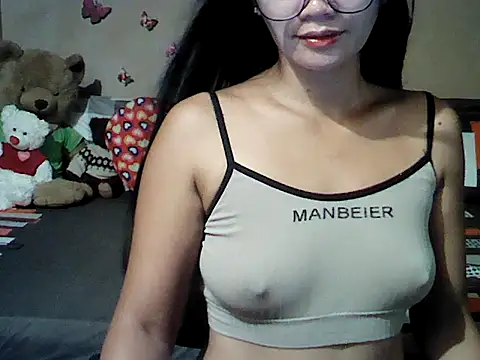 Snapshot of Mia_Rein chatting on 07.15.26 Mia Rein online show from 07.15.26