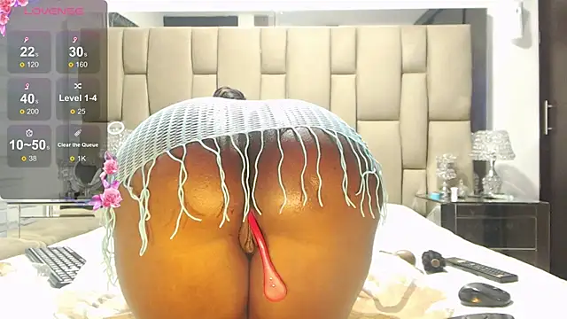 Snapshot of Amber_Parker chatting on 07.24.26 Amber Parker online show from 07.24.26