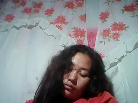 Snapshot of Sexyhorney4u chatting on 12.26.24 Sexyhorney4u online show from 12.26.24