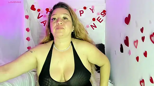 AndreaLombana online show from 02.12.25