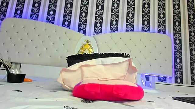 Aidasina online show from 02.15.25