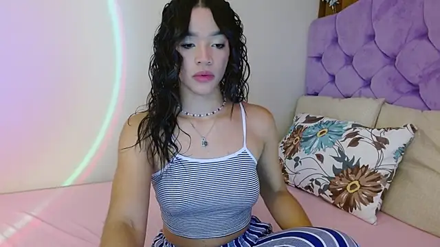 Snapshot of kiarablue chatting on 03.17.25 kiarablue online show from 03.17.25