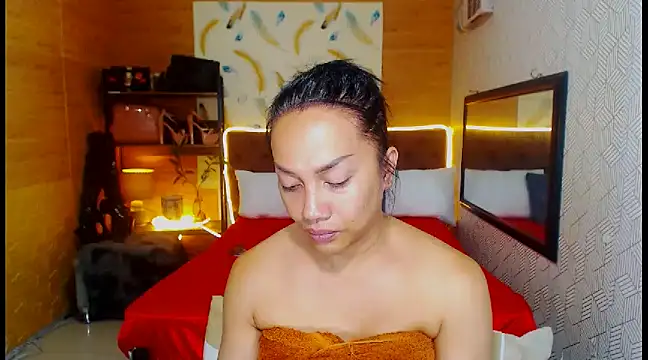 Snapshot of MeatyhorsecockMistress chatting on 02.07.25 MeatyhorsecockMistress online show from 02.07.25