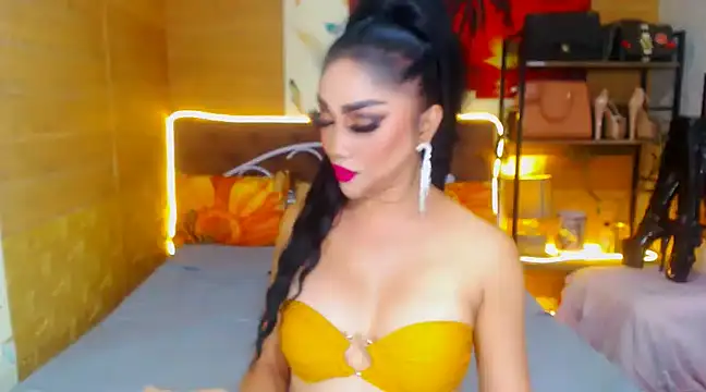 Snapshot of MeatyhorsecockMistress chatting on 03.10.25 MeatyhorsecockMistress online show from 03.10.25