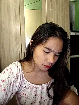 Snapshot of Kissy07 chatting on 02.07.25 Kissy07 online show from 02.07.25