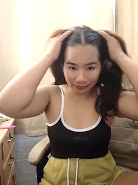 Snapshot of Kissy07 chatting on 03.17.25 Kissy07 online show from 03.17.25