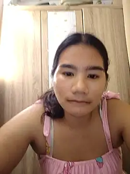 Snapshot of Kissy07 chatting on 10.08.25 Kissy07 online show from 10.08.25