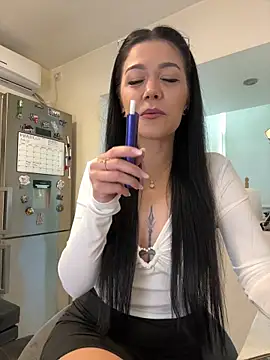 Snapshot of denise_k chatting on 04.16.26 denise k online show from 04.16.26