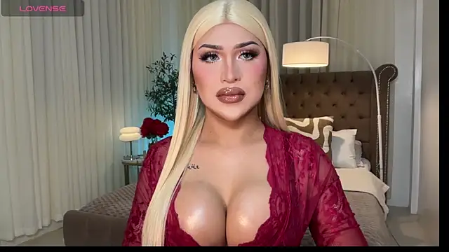 Your Majesty Tyra online show from 03.18.26