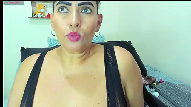 Snapshot of anie_milf1 chatting on 07.08.26 anie milf1 online show from 07.08.26