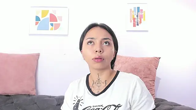 miss soffi  online show from 01.17.25