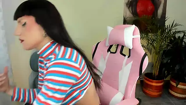 queenramoona-hot online show from 03.05.25