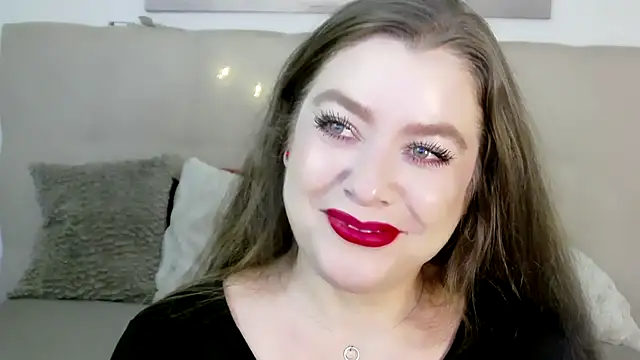 Snapshot of PetersEmily chatting on 12.12.24 PetersEmily online show from 12.12.24