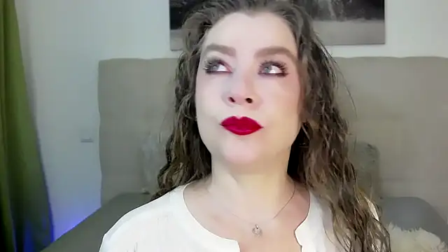 Snapshot of PetersEmily chatting on 03.16.25 PetersEmily online show from 03.16.25