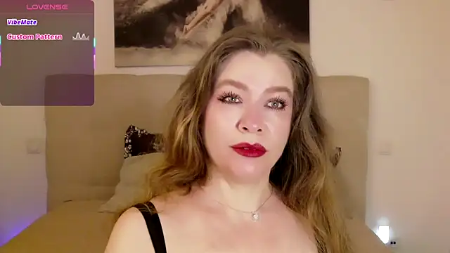 Snapshot of PetersEmily chatting on 06.12.26 PetersEmily online show from 06.12.26