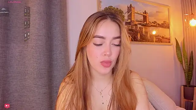 Snapshot of Assh_lee_ chatting on 01.22.25 Assh lee online show from 01.22.25